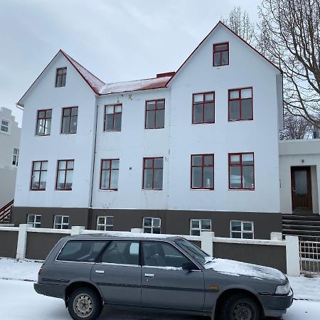 Day Dream Central Akureyri Two Bedroom Apartment Exterior foto