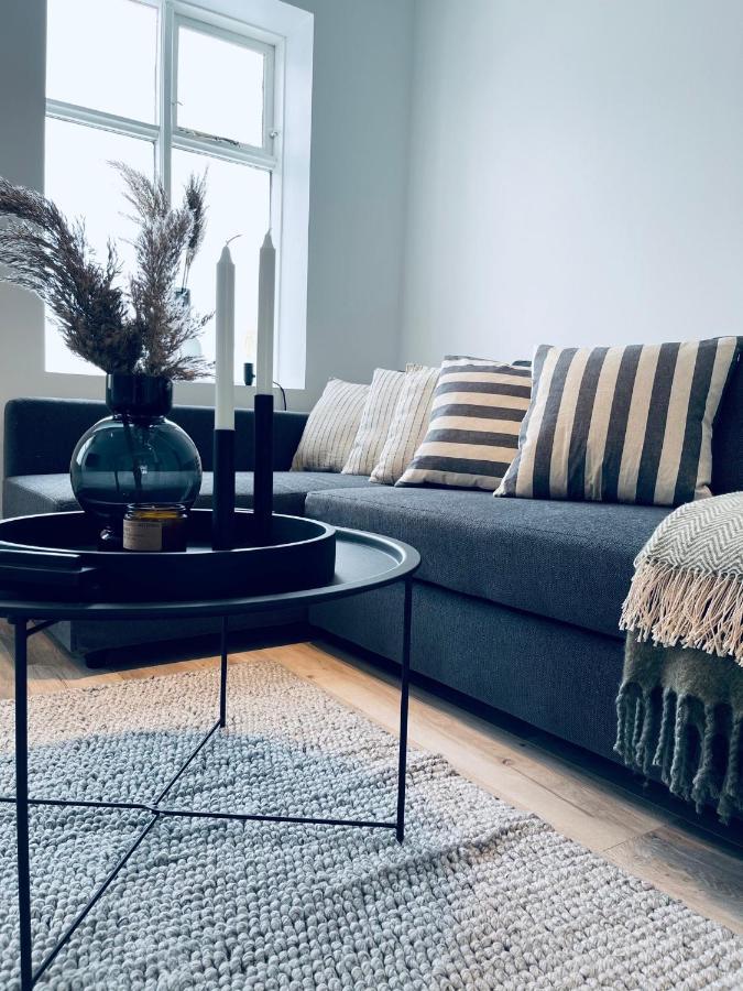 Day Dream Central Akureyri Two Bedroom Apartment Exterior foto