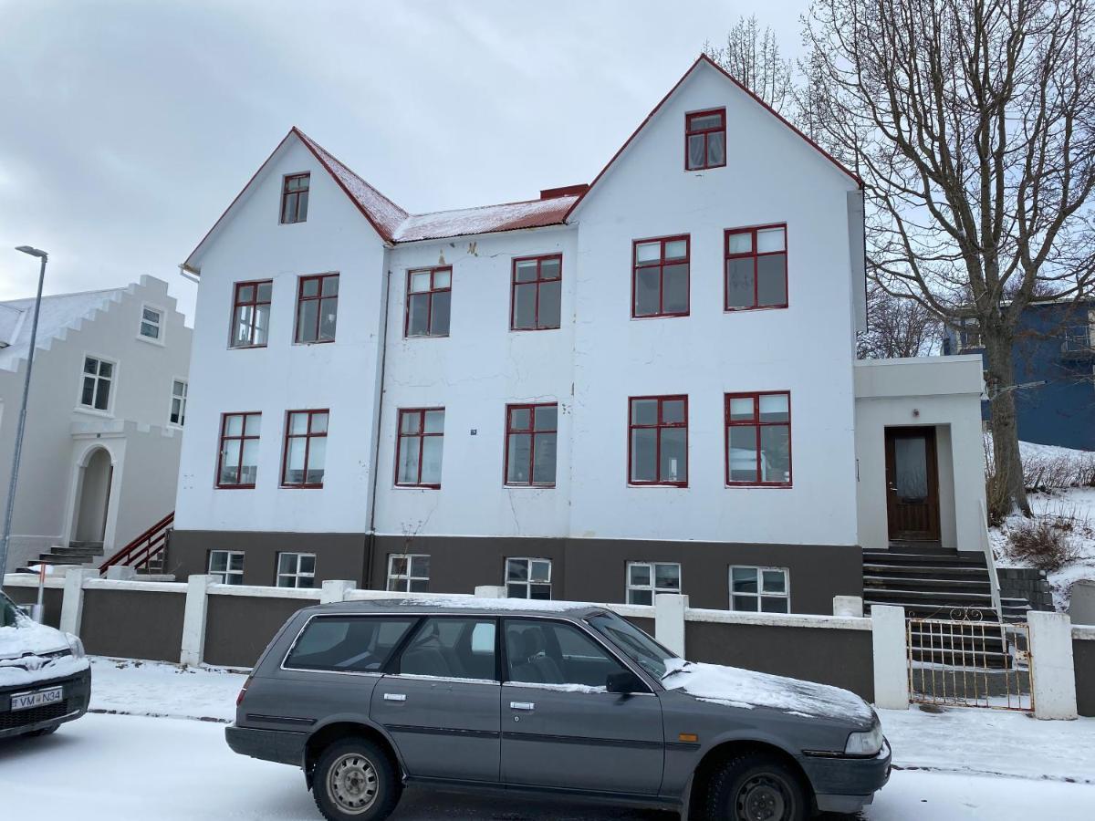 Day Dream Central Akureyri Two Bedroom Apartment Exterior foto