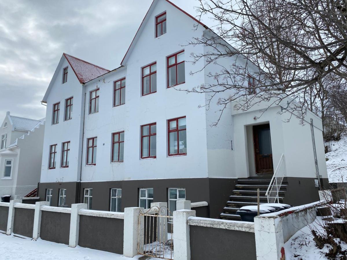Day Dream Central Akureyri Two Bedroom Apartment Exterior foto